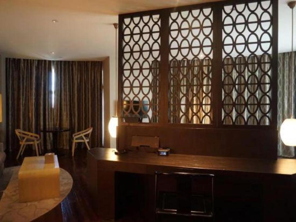 Maison New Century Hotel Dongguan Dongguan  Exterior foto